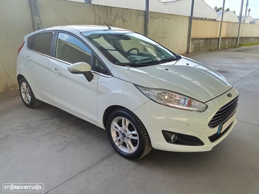 Ford Fiesta 1.0 EcoBoost Titanium - 2