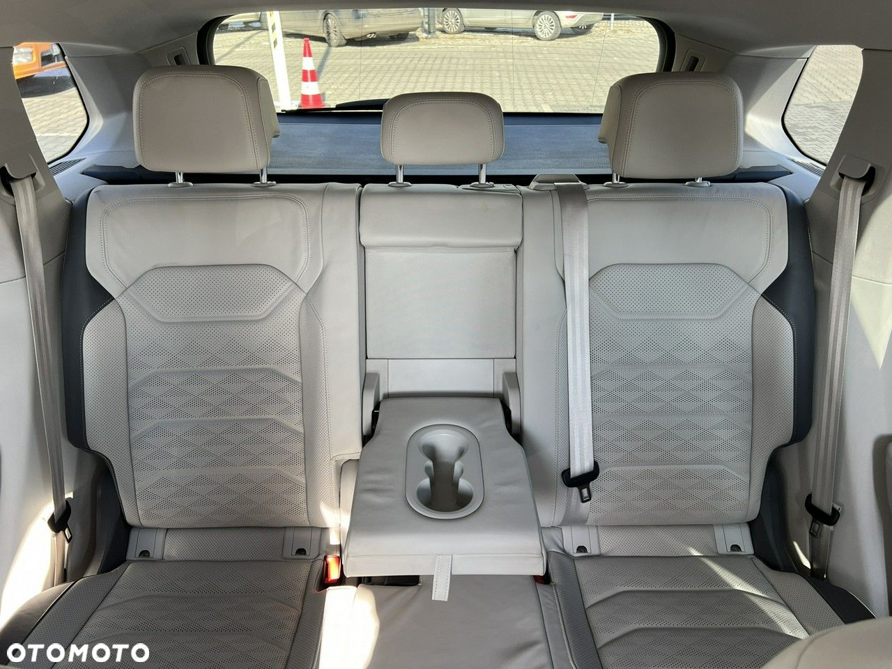 Volkswagen Touareg - 27
