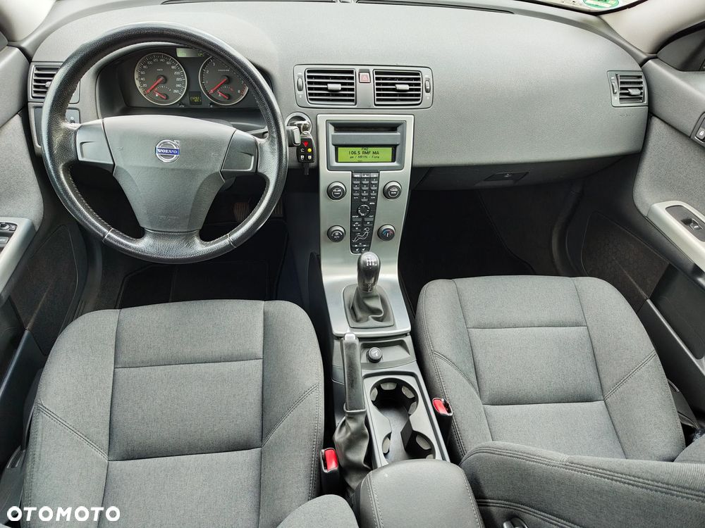 Volvo S40 1.8 Momentum - 18