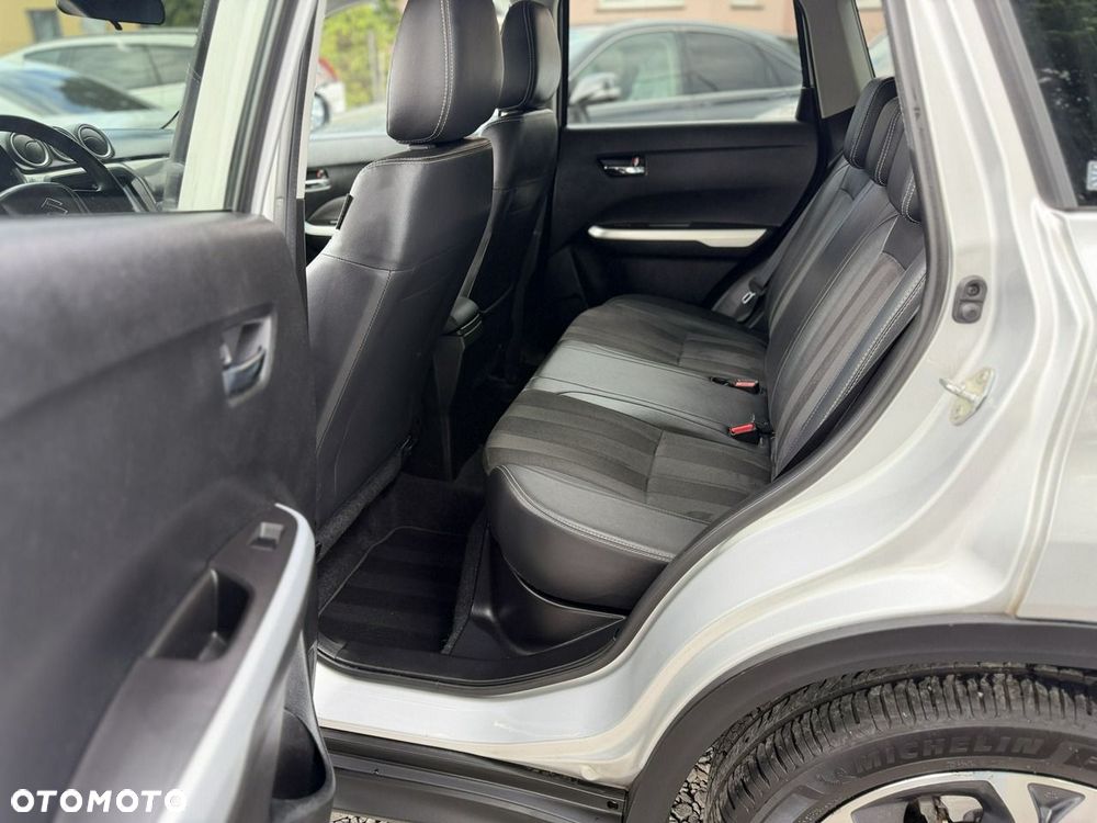 Suzuki Vitara - 10