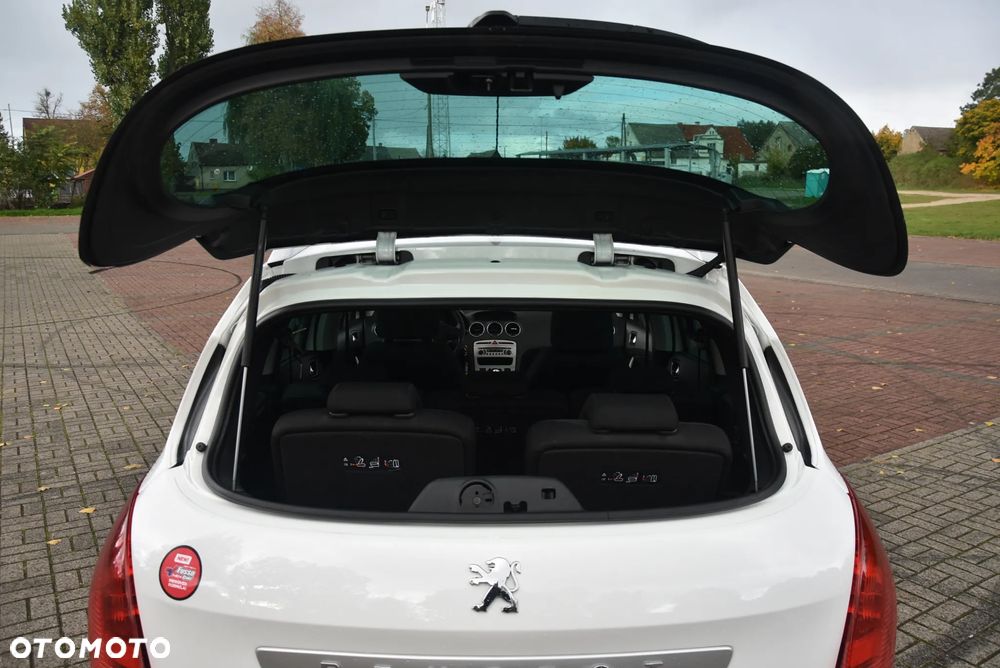 Peugeot 308 SW HDi FAP 140 Family - 9