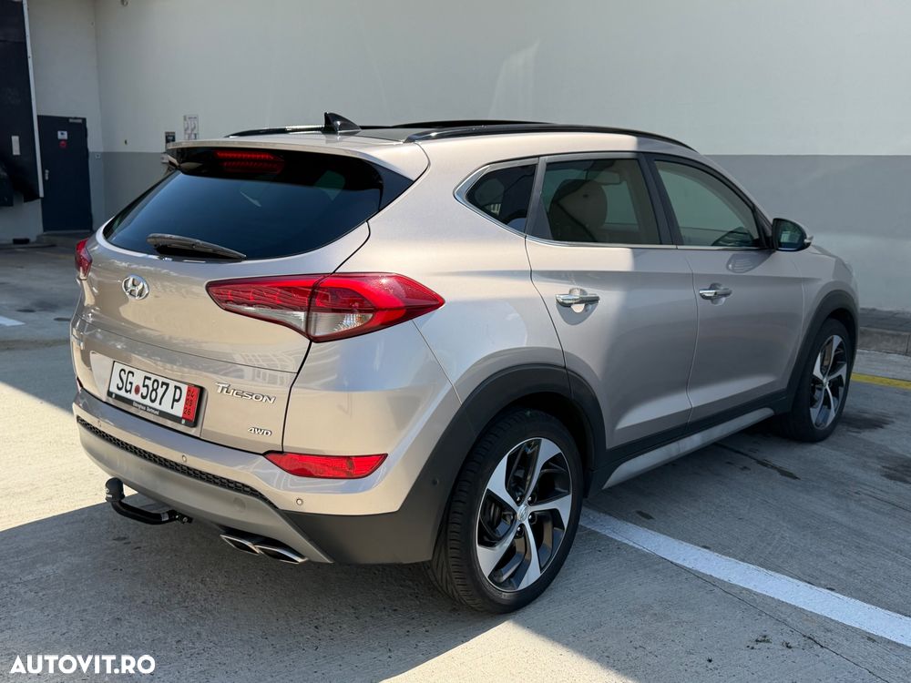 Hyundai Tucson 2.0 CRDI 4WD 8AT Premium - 16