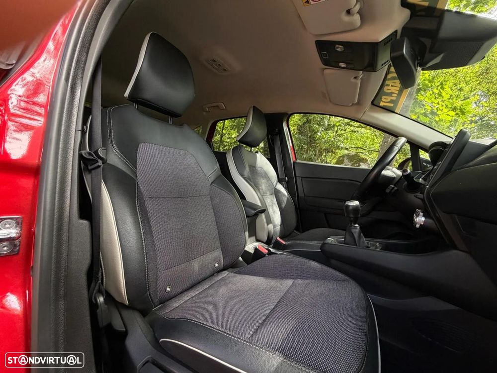 Renault Captur 1.0 TCe Exclusive - 42