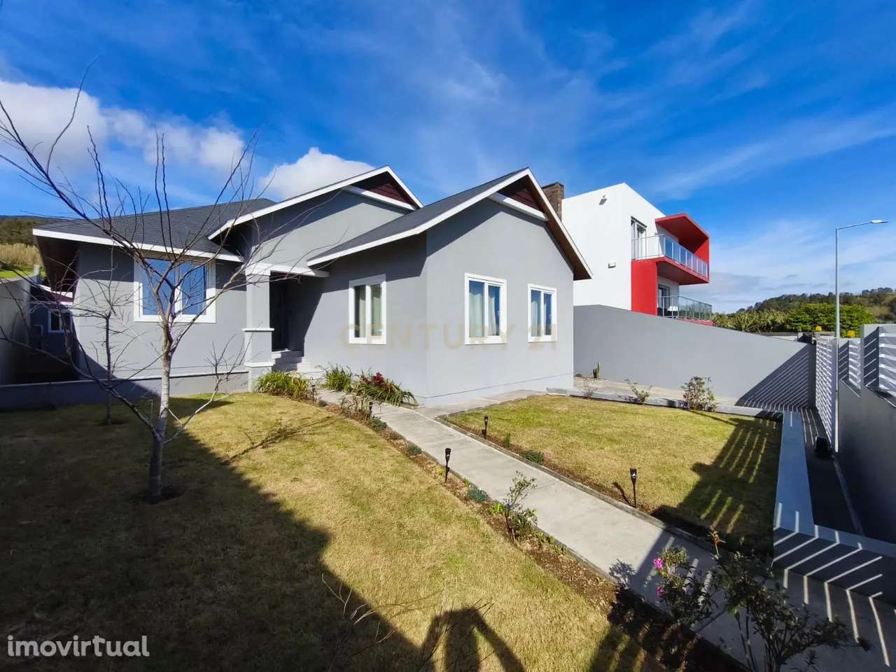 Moradia Moderna com Piscina + Apartamento Independente | Construção 20 - Grande imagem: 3/60