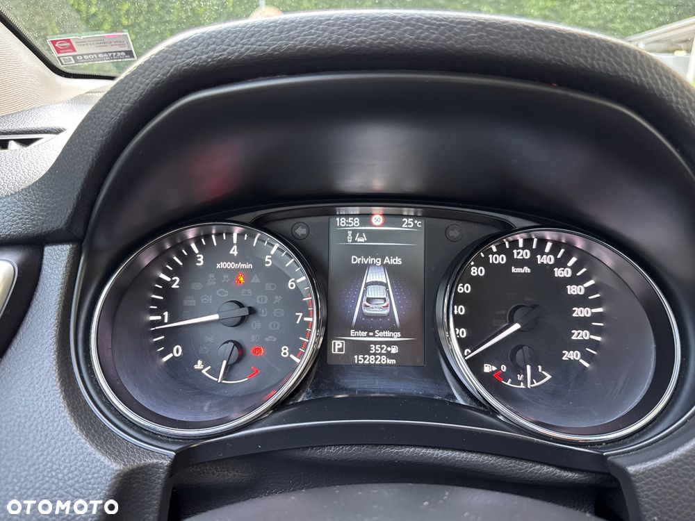 Nissan Qashqai 1.2 DIG-T N-Connecta Xtronic EU6 - 12