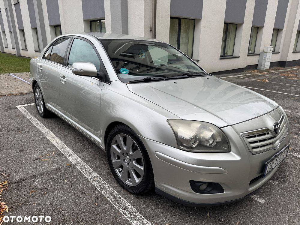 Toyota Avensis - 7