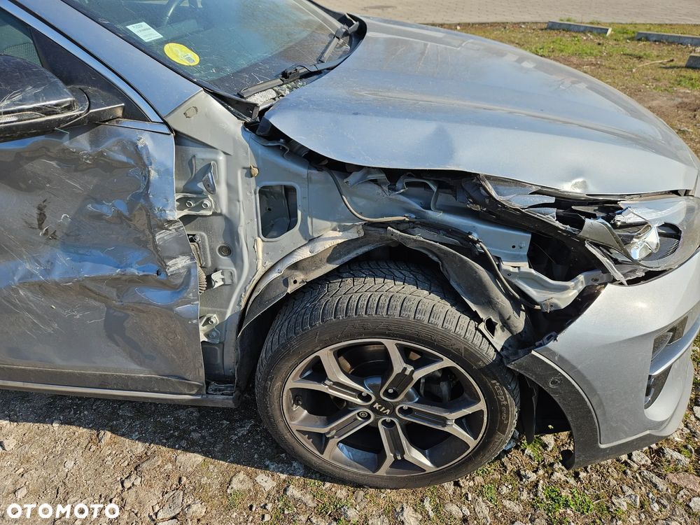 Kia XCeed 1.6 CRDi DCT7 LAUNCH EDITION - 9