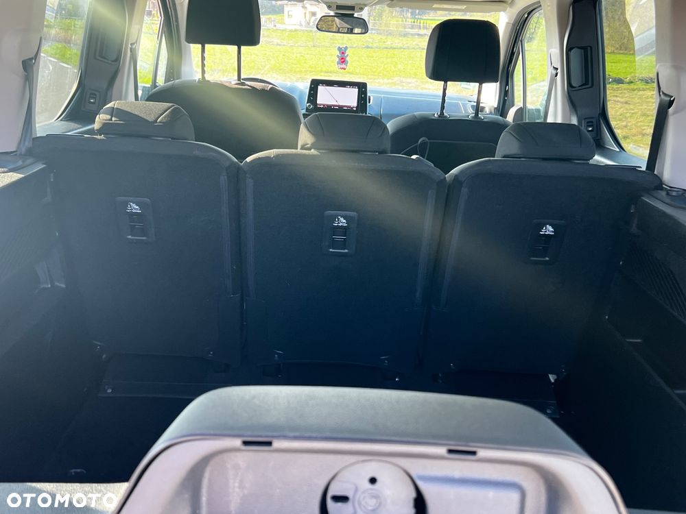 Citroën Berlingo XL 7-Sitzer BlueHDi 130 SHINE - 7