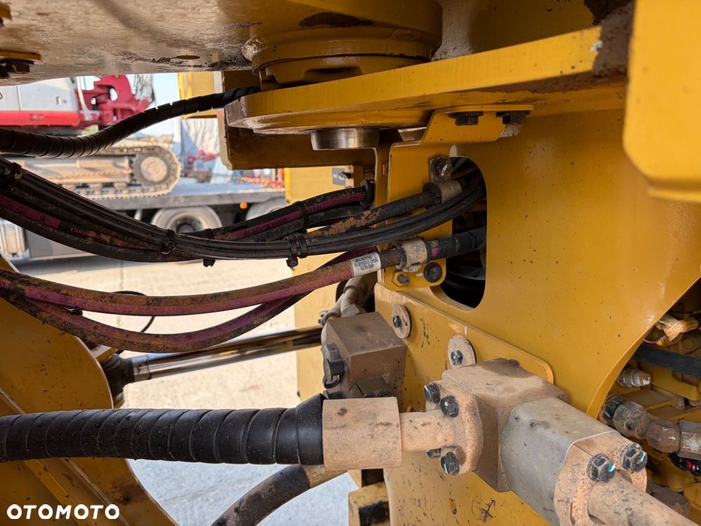 CAST 966 Mxe 4X4 - 33