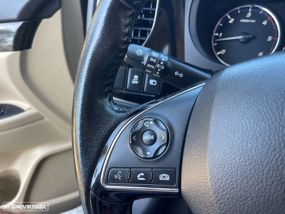 Mitsubishi Outlander 2.2 DI-D Instyle Navi - 28