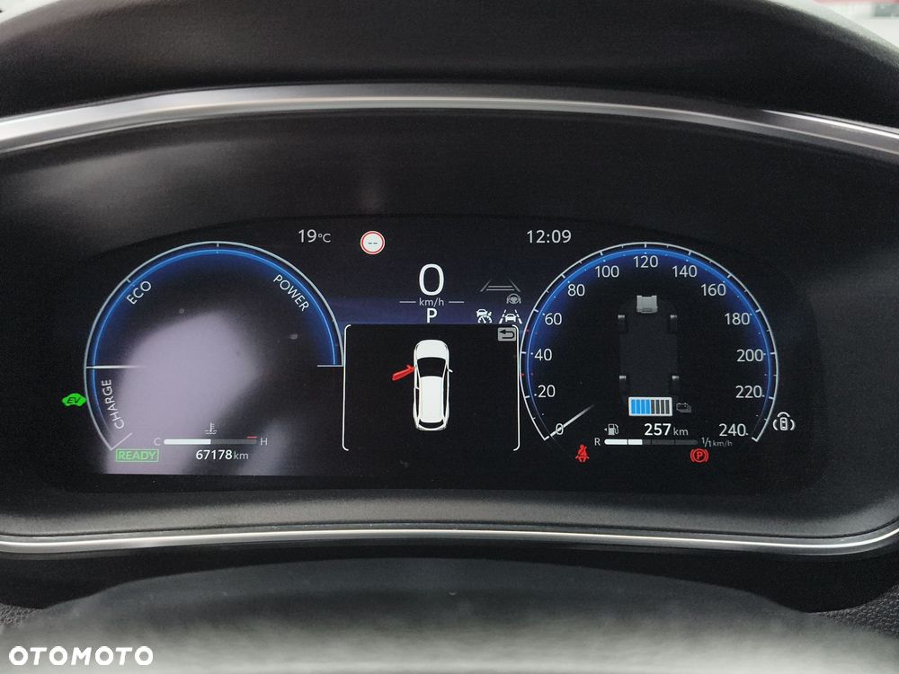 Toyota Corolla 2.0 Hybrid Style - 22