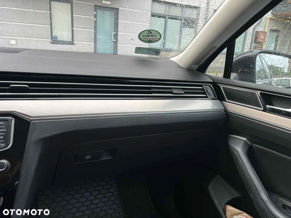 Volkswagen Passat 2.0 TDI Bi-Turbo BMT 4Mot Highline DSG - 10