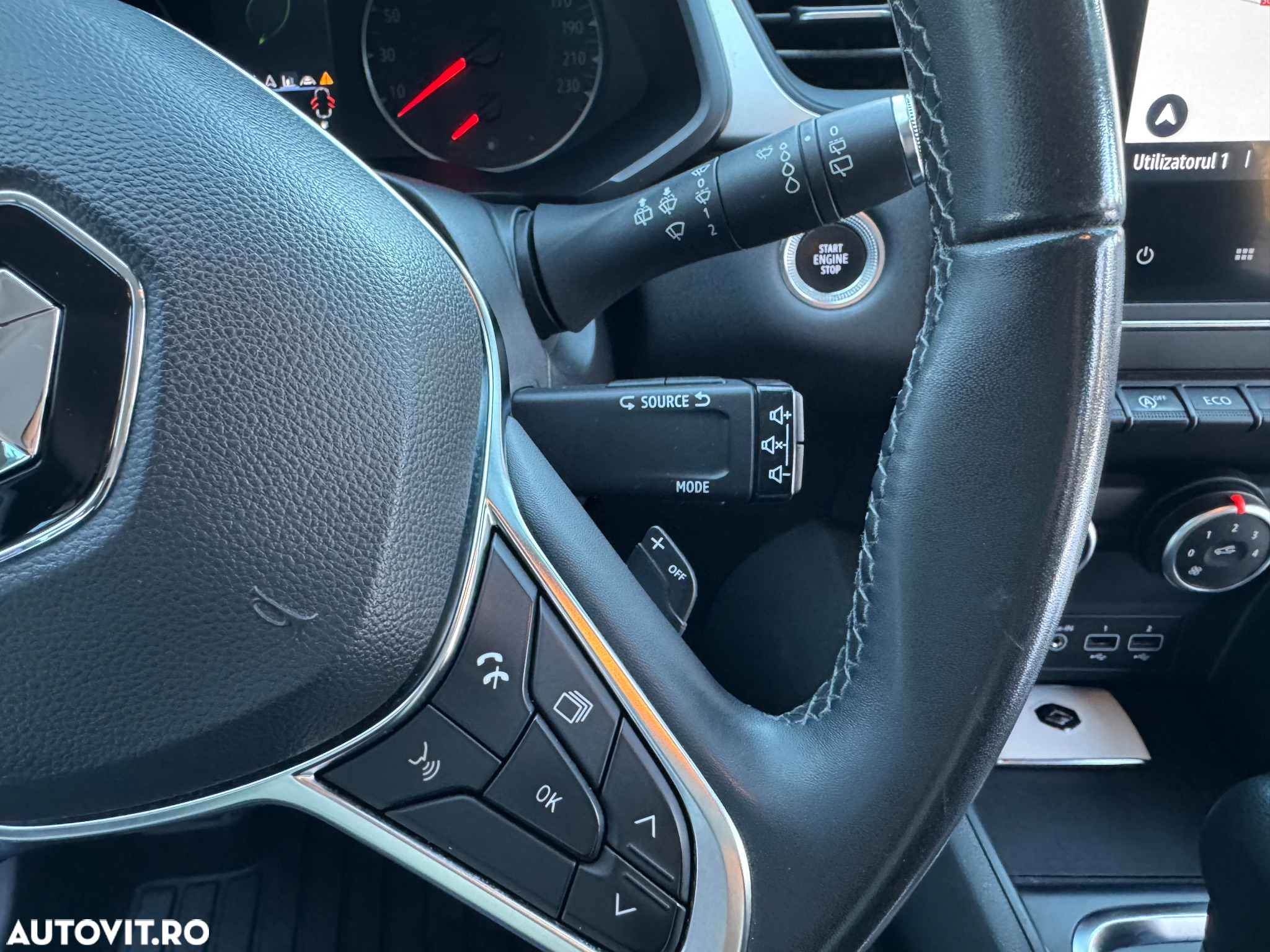 Renault Captur BLUE dCi EDC Intens - 32