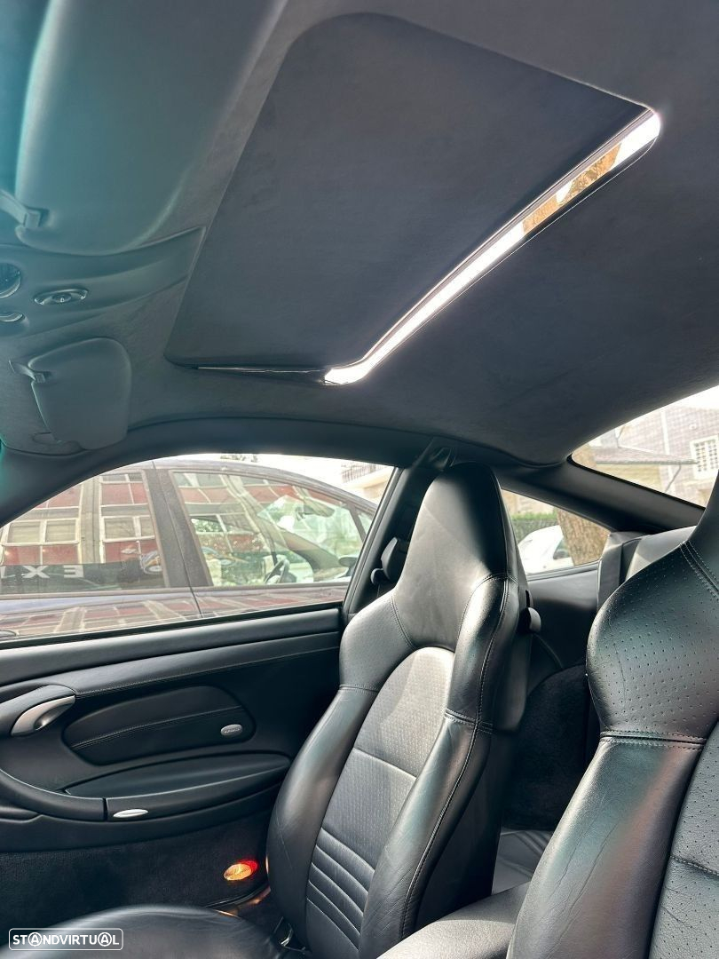 Porsche 911 (996) Carrera - 16