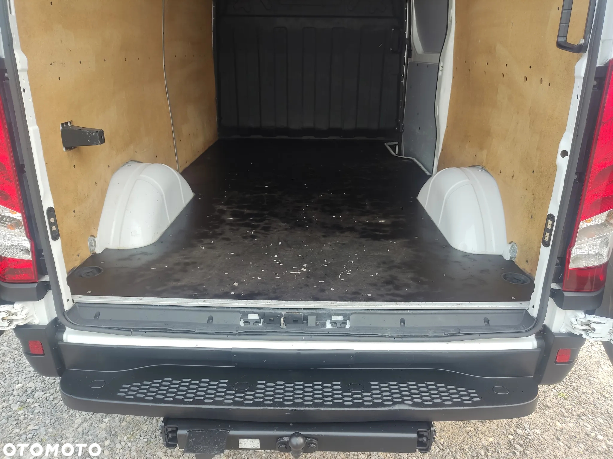 Iveco 35S140 - 19