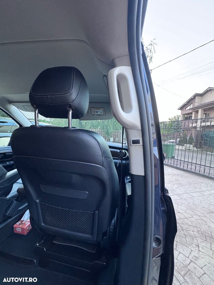Mercedes-Benz V 250 BlueTEC Aut. Long Avantgarde - 23