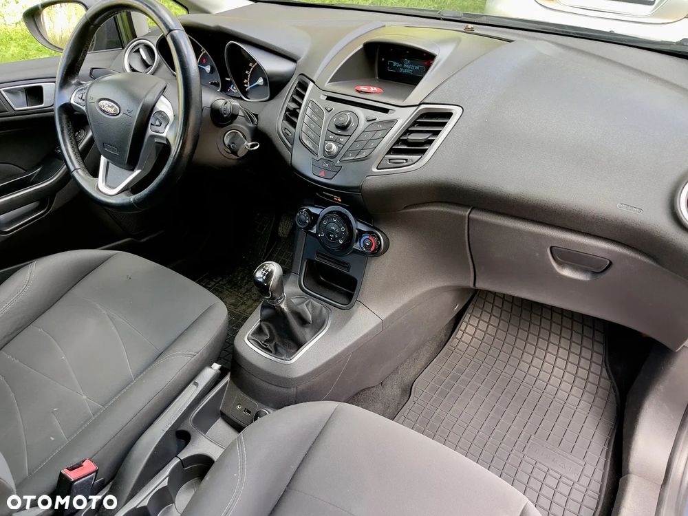 Ford Fiesta - 13