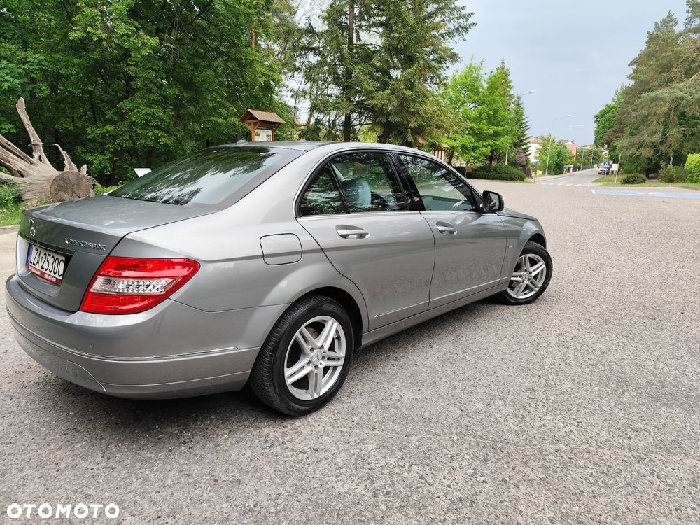 Mercedes-Benz Klasa C 180 BlueEFFICIENCY Avantgarde - 5