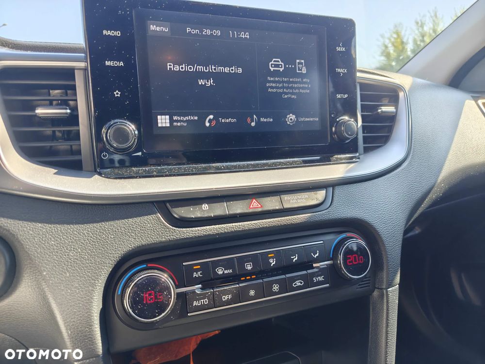 Kia XCeed 1.5 T-GDI M - 19