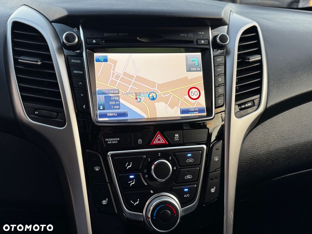 Hyundai i30 1.4 Passion Plus - 27