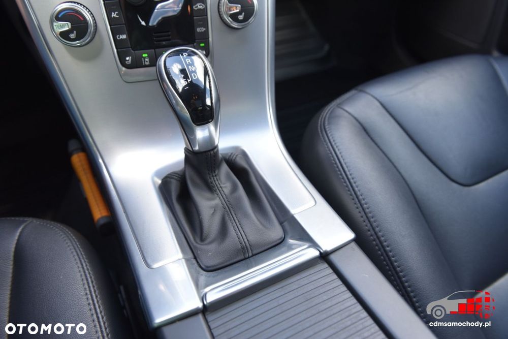 Volvo XC 60 - 30
