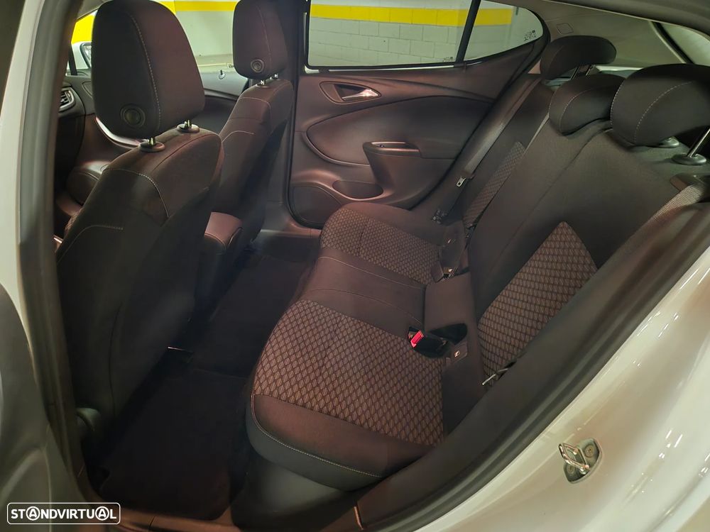 Opel Astra 1.0 Turbo S&S Dynamic - 25