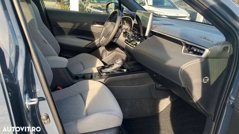 Toyota Corolla Cross - 6