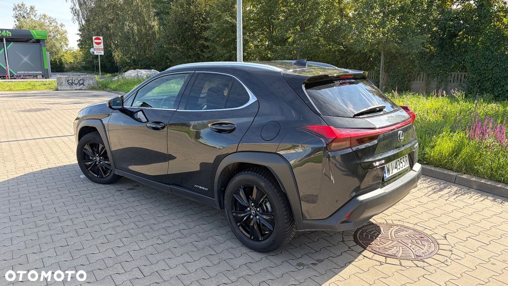 Lexus UX 250h Elegance 2WD - 4