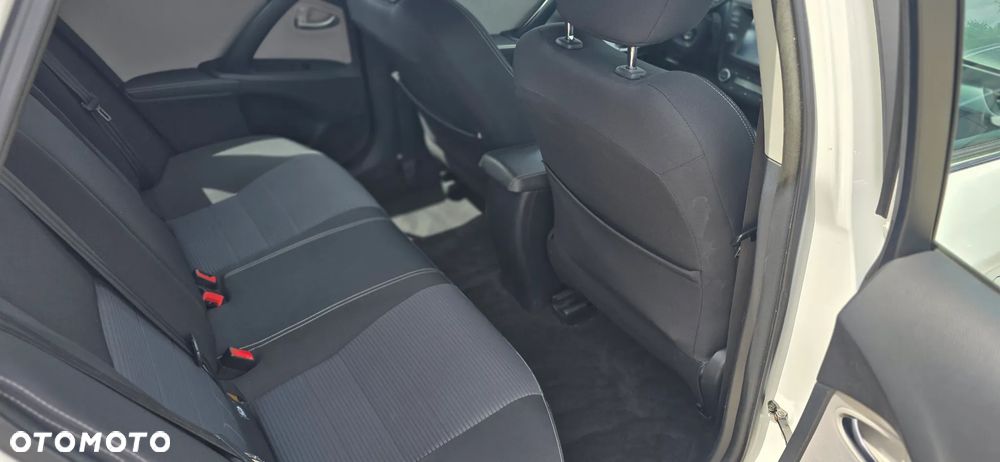 Toyota Avensis 2.0 Premium MS - 14
