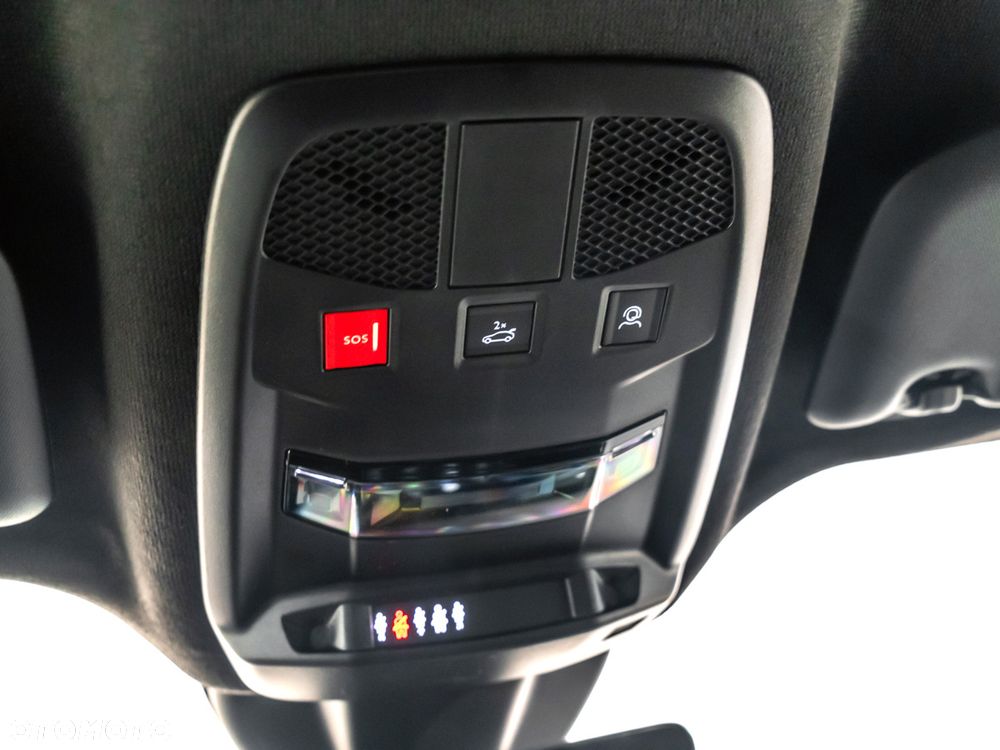 Alfa Romeo Junior 1.2 mHEV Ti eDCT - 29