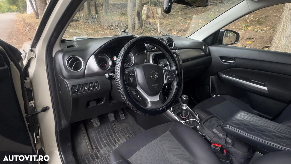 Suzuki Vitara 1.4 ALLGRIP Luxus - 7