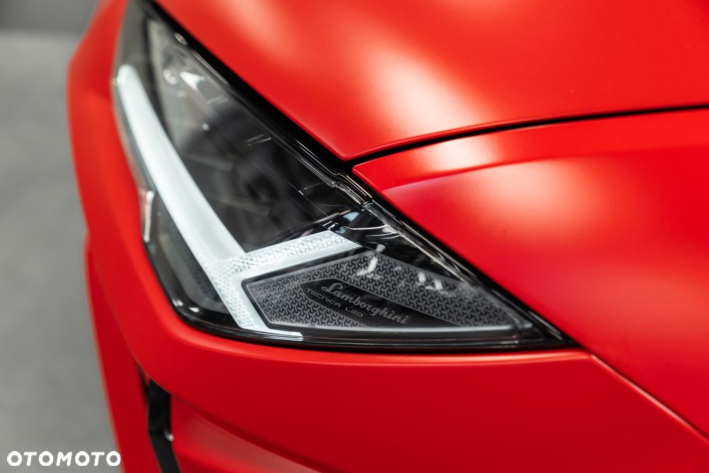 Lamborghini Urus Standard - 10