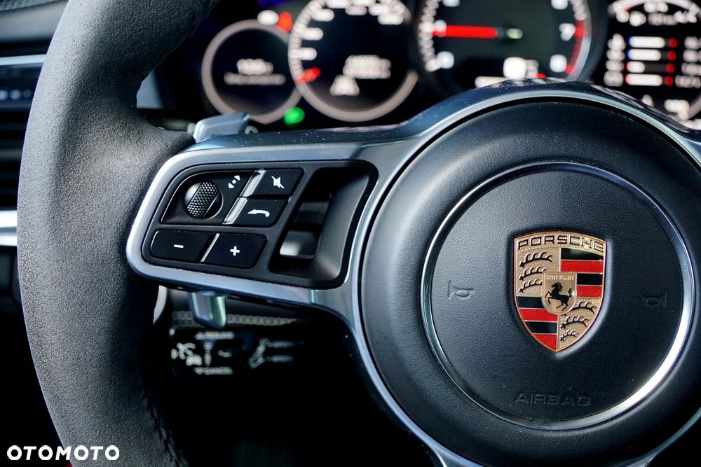 Porsche Panamera GTS - 31
