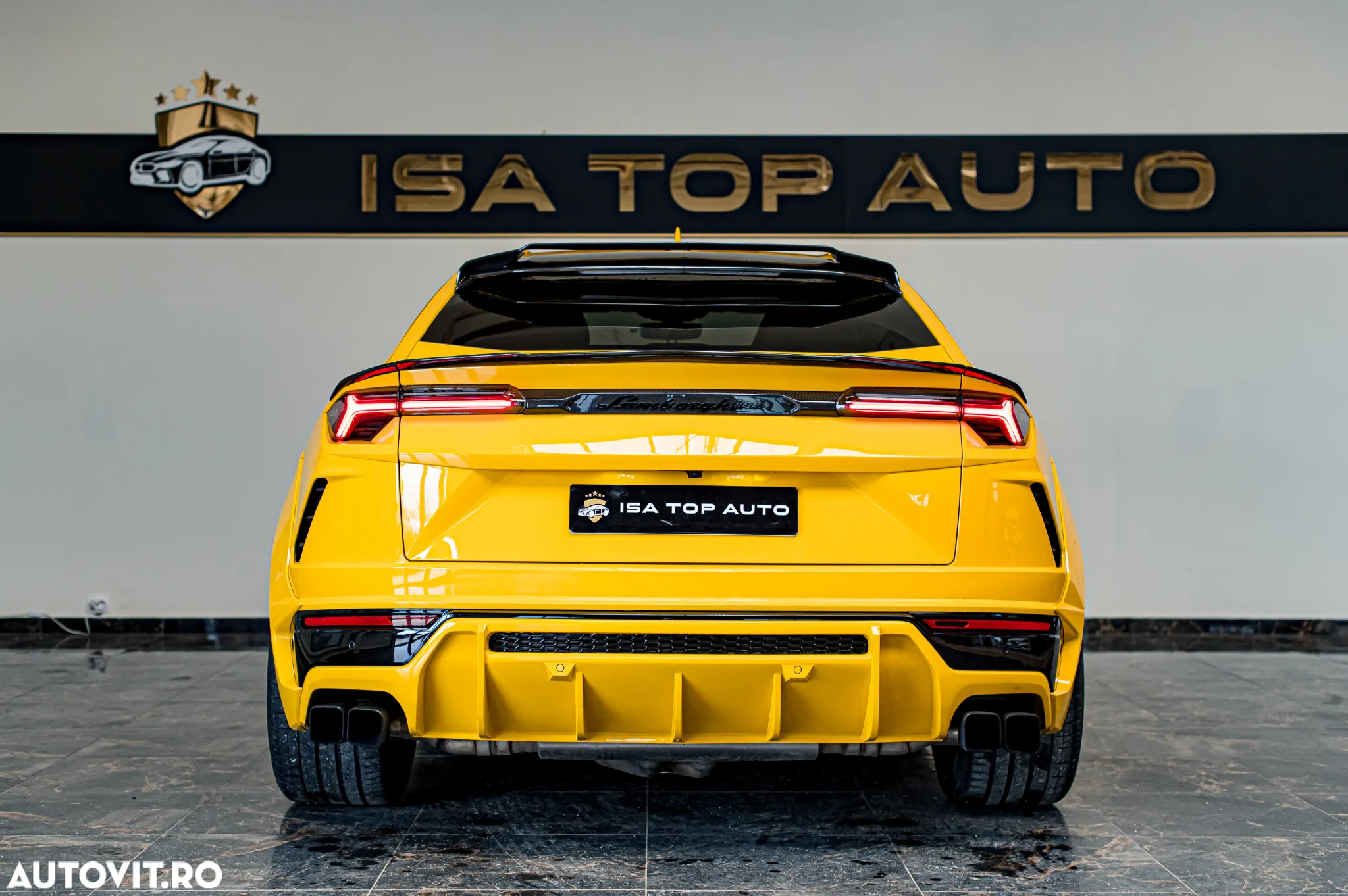 Lamborghini URUS - 38