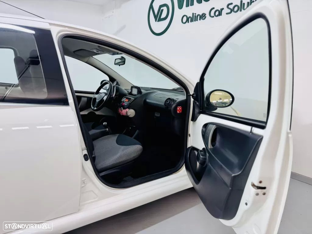 Toyota Aygo 1.0 Power Pack+AC+JLL+VSC - 42