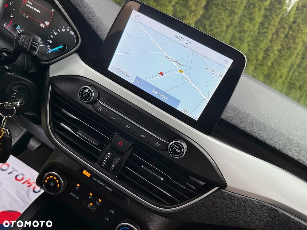 Ford Focus 1.5 EcoBlue STart-Stopp-System TITANIUM - 18