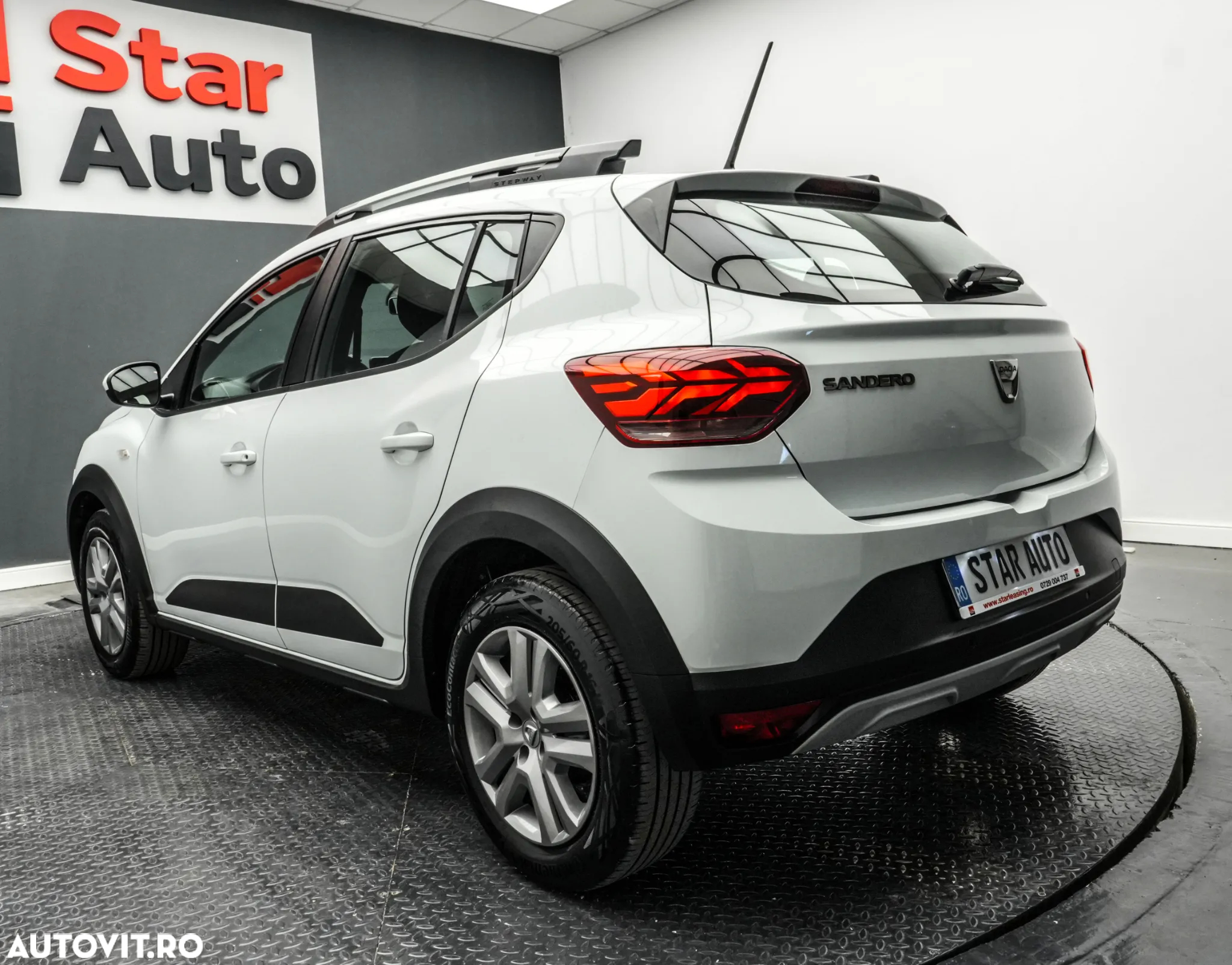 Dacia Sandero Stepway TCe 90 MT6 Expression - 4