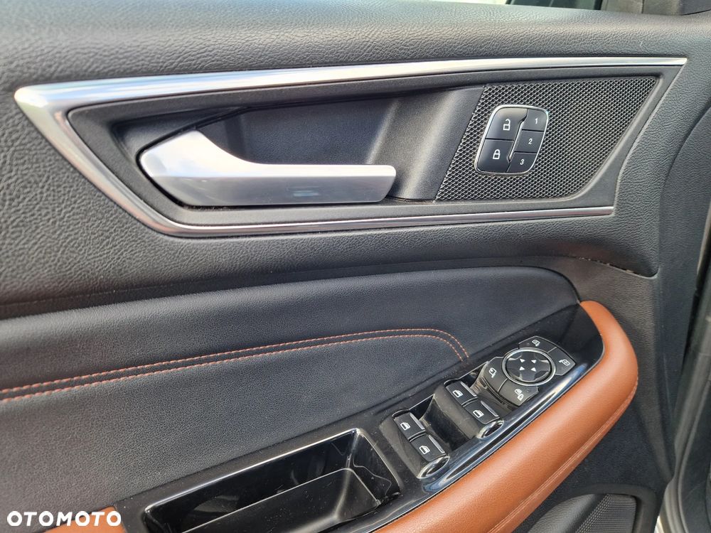 Ford Edge 2.0 TDCi 4WD Titanium - 17