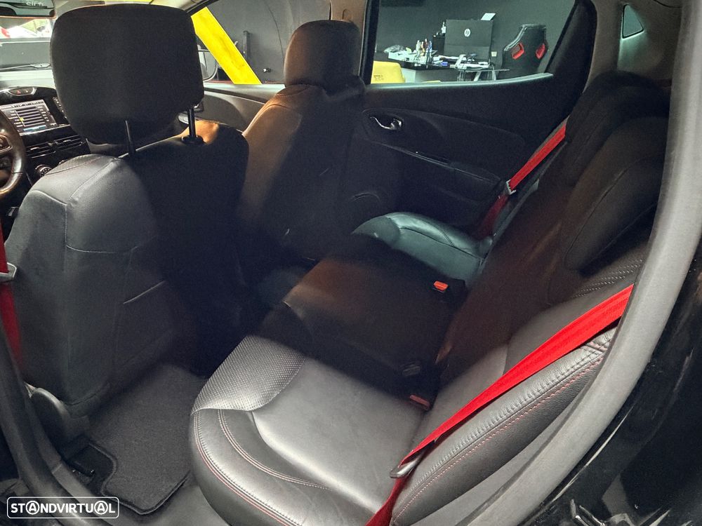 Renault Clio 1.6 Turbo R.S. EDC Sport - 24