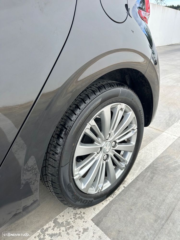 Peugeot 208 1.6 BlueHDi Style - 5