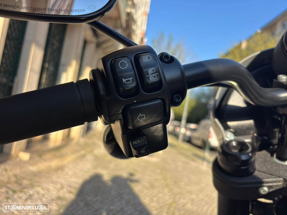 Harley-Davidson Softail Low Rider S - 13