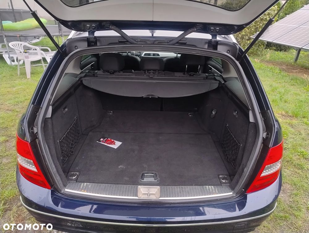 Mercedes-Benz Klasa C 200 CDI BlueEff Avantgarde - 14