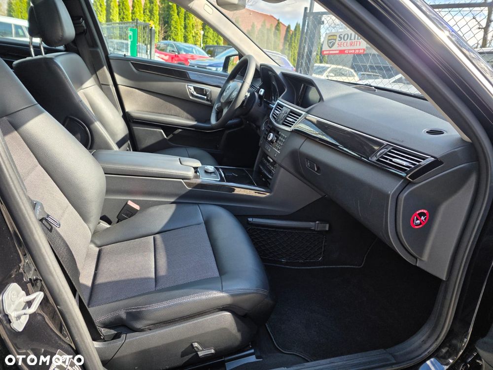 Mercedes-Benz Klasa E 350 CDI DPF BlueEFFICIENCY 7G-TRONIC Avantgarde - 19