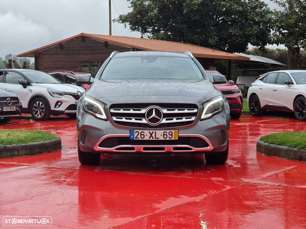Mercedes-Benz GLA 200 Urban Aut. - 3