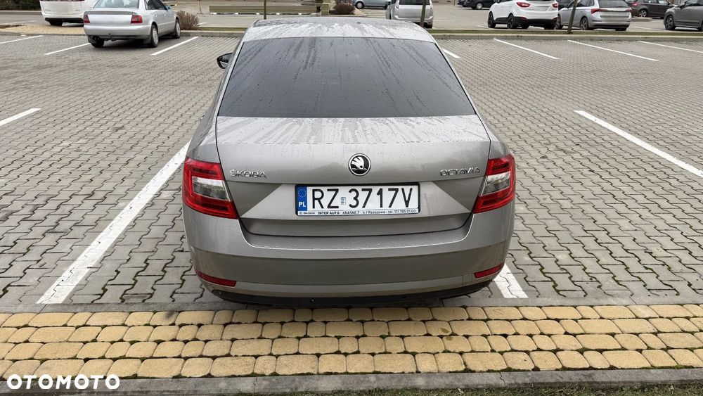 Skoda Octavia 2.0 TDI Style DSG - 5