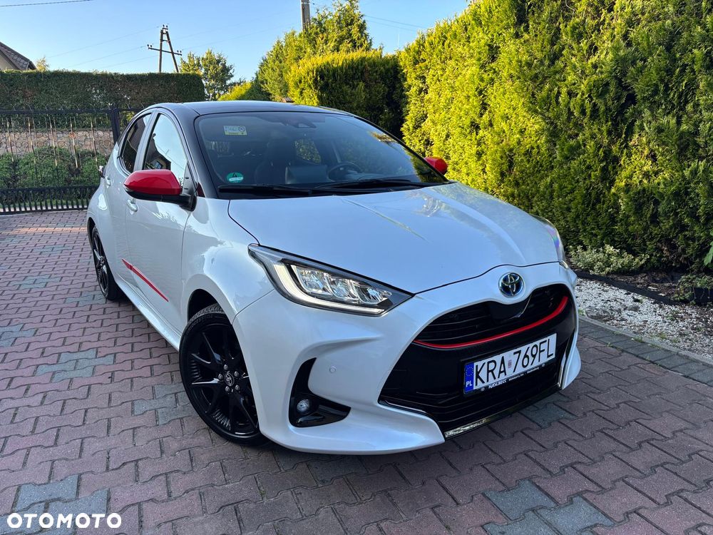 Toyota Yaris 116 1.5 VVT-i Black&White - 34