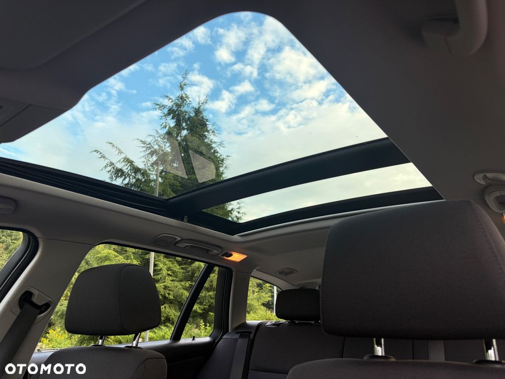 BMW Seria 3 318i Edition Exclusive - 17