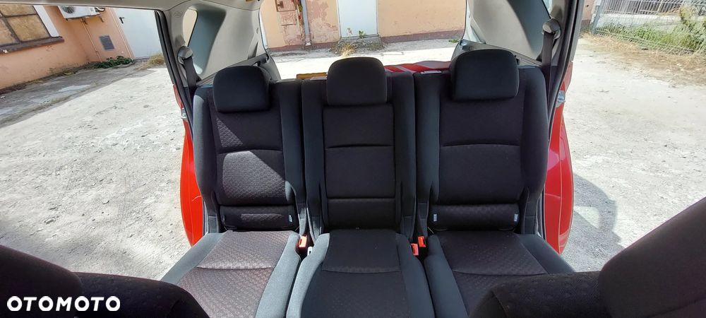 Toyota Verso 1.8 Edition - 8
