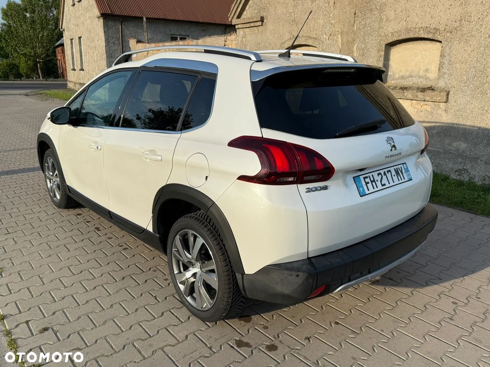 Peugeot 2008 PureTech 130 Allure - 3