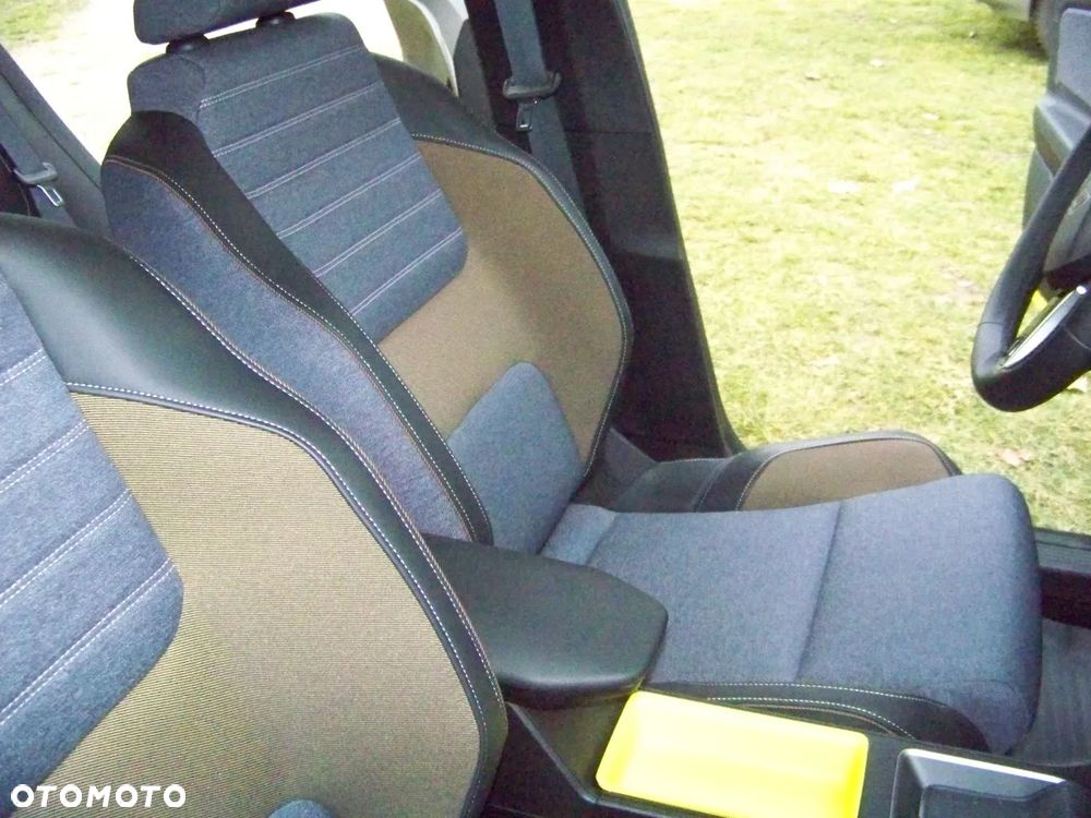 Renault 5 52kWh Comfort Range Techno - 24